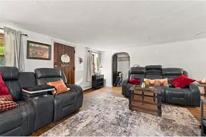 140 McDermott Rd, Trafford, PA 15085 - Photo 9