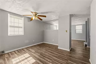 2909 McKelvey Rd, Pittsburgh, PA 15221 - Photo 9