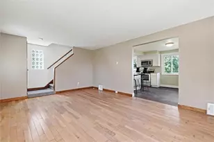 126 Windsor Dr, Pittsburgh, PA 15235 - Photo 5