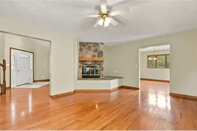 327 Sugar Run Rd, Franklin Township, PA 15370 - Photo 17