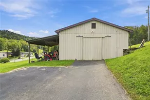 327 Sugar Run Rd, Franklin Township, PA 15370 - Photo 39