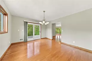 327 Sugar Run Rd, Franklin Township, PA 15370 - Photo 13