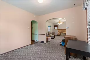 1085 Phillips St, Baden, PA 15005 - Photo 3