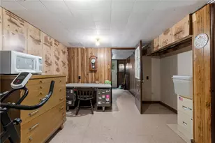 1085 Phillips St, Baden, PA 15005 - Photo 25