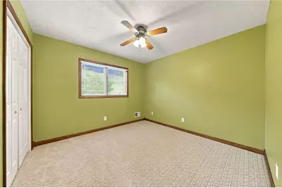 327 Sugar Run Rd, Franklin Township, PA 15370 - Photo 33