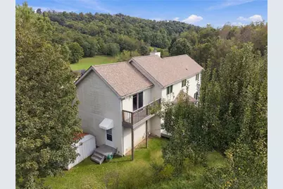 327 Sugar Run Rd, Franklin Township, PA 15370 - Photo 9