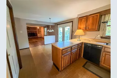 210 Courtney Pl, Pittsburgh, PA 15090 - Photo 11
