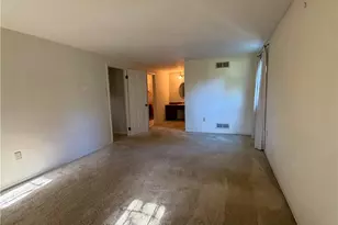 210 Courtney Pl, Pittsburgh, PA 15090 - Photo 15