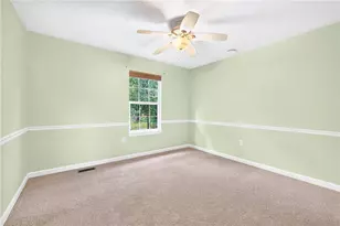 1619 Norman Dr, Pittsburgh, PA 15143 - Photo 35