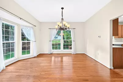1619 Norman Dr, Pittsburgh, PA 15143 - Photo 9