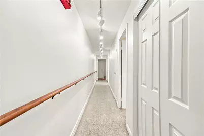4625 Fifth Ave #205, Pittsburgh, PA 15213 - Photo 19