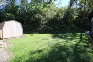 122 Eagle Pointe Dr, New Eagle, PA 15067 - Photo 15