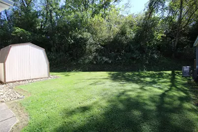 122 Eagle Pointe Dr, New Eagle, PA 15067 - Photo 15
