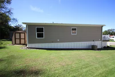 122 Eagle Pointe Dr, New Eagle, PA 15067 - Photo 17