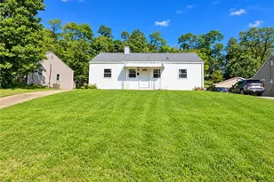 5017 Sherwood Rd, Bethel Park, PA 15102 - Photo 1