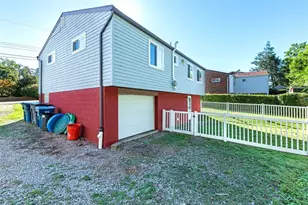 1565 Loretta Dr, Pittsburgh, PA 15235 - Photo 25