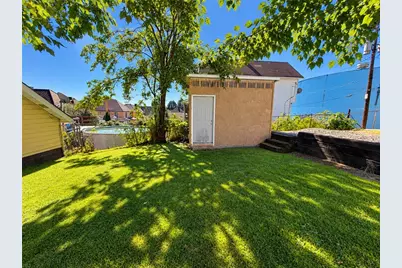 713 Allen Ave, Donora, PA 15033 - Photo 35