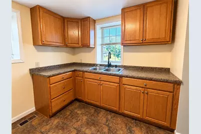 713 Allen Ave, Donora, PA 15033 - Photo 11