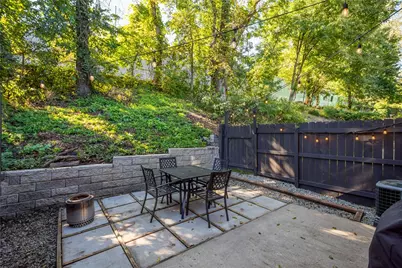 303 Sonnybrook Ct, Bethel Park, PA 15102 - Photo 29