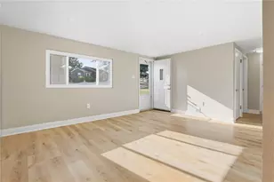 733 Memory Ln, Liberty Boro, PA 15133 - Photo 5