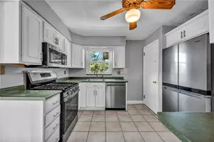 993 Homer Ave, Ross Twp, PA 15237 - Photo 9