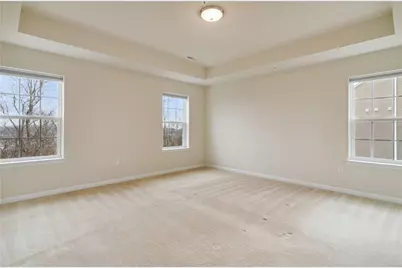 2218 Shawnee Dr, South Strabane, PA 15301 - Photo 9