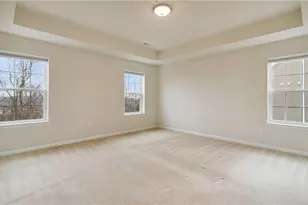 2218 Shawnee Dr, South Strabane, PA 15301 - Photo 9