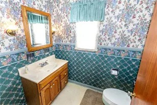 109 Rosewood Ave, Chippewa Township, PA 15010 - Photo 21