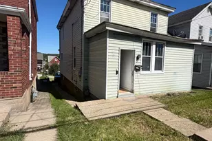 504 N 8th St, Clairton, PA 15025 - Photo 3