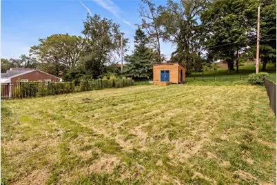 1233 McKinley Dr, Jefferson Hills, PA 15025 - Photo 27