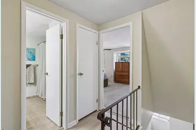 327 Joan Of Arc Court, Jefferson Hills, PA 15025 - Photo 25