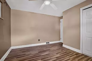 563 Sunnyfield Dr, Monroeville, PA 15146 - Photo 19