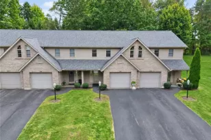 121 Windy Dr, Center Township, PA 16001 - Photo 35