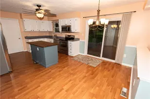 163 Woodbine Dr, Cranberry Township, PA 16066 - Photo 5