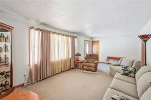 733 Greenfield Rd, Lackawannock Township, PA 16137 - Photo 7