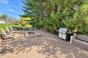 2924 Glenda Dr, Scott Township, PA 16101 - Photo 19