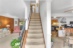 1114 McKnight Dr, Bethel Park, PA 15102 - Photo 9