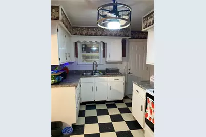 109 Roberts Street, Rostraver, PA 15012 - Photo 9