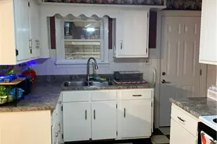 109 Roberts St, Rostraver, PA 15012 - Photo 9