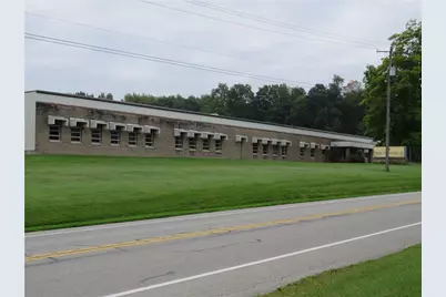 2426 Perry Hwy, Perry Township, PA 16130 - Photo 1