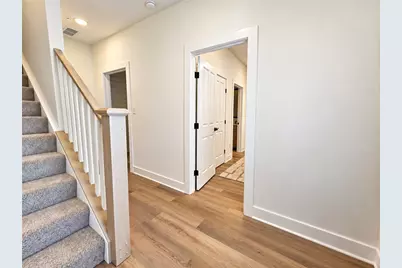 614 Whitby Ln, Cranberry Township, PA 16066 - Photo 9