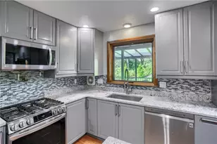 2525 Country Side Ln, Pittsburgh, PA 15090 - Photo 5