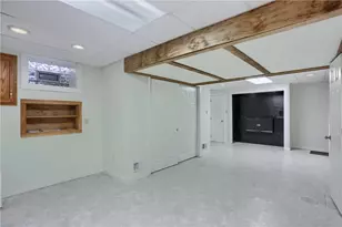 2525 Country Side Ln, Pittsburgh, PA 15090 - Photo 27