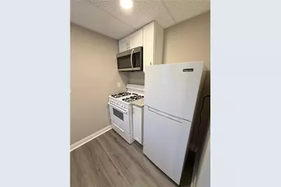 219 E Wallace Ave #2, New Castle, PA 16101 - Photo 9