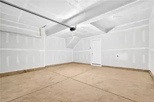 600 Dana Dr, Collier Township, PA 15205 - Photo 33