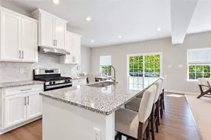 558 Dogwood Ln, McDonald, PA 15057 - Photo 5