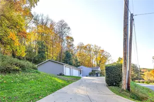 210 Valley Rd, Concord Township, PA 16061 - Photo 5