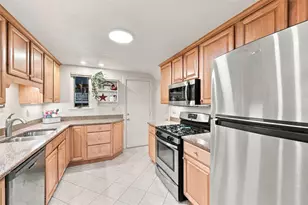 401 Becker Dr, Ross Twp, PA 15237 - Photo 13