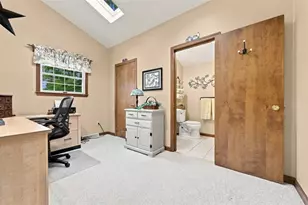 401 Becker Dr, Ross Twp, PA 15237 - Photo 7