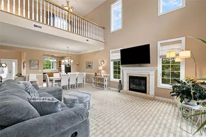 101 Chateau Dr, Center Township, PA 15001 - Photo 15